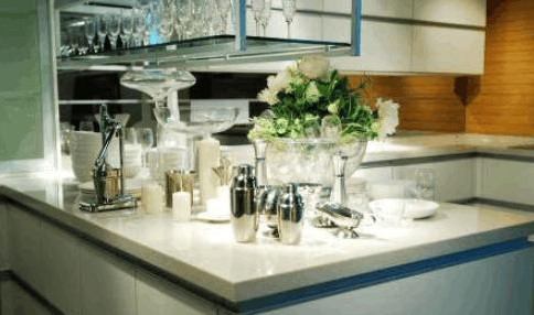 它才是廚房操作臺面的最佳材料！你家選對了嗎？