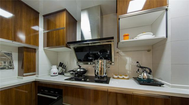 實木家具真是太好看了 保定萬和藍山小區裝修案例