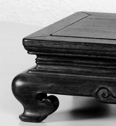 實用且體現深層次韻味的花腿在古典家具上的應用