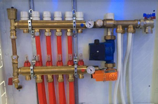 家庭地暖輔材之分集水器干貨解析